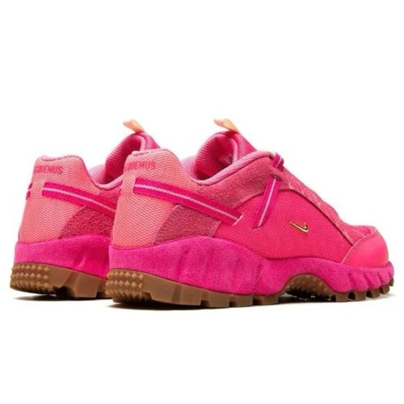 Nike
x Jacquemus Air Humara LX "Pink" sneakers size 10 new - Picture 2 of 4